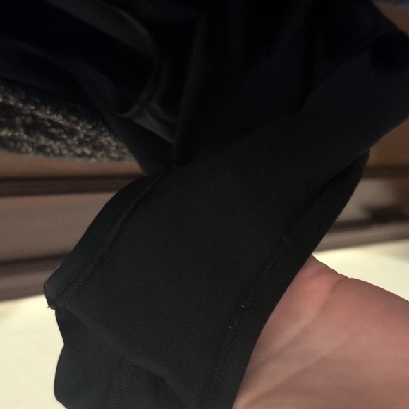 Magicsuit Black & Gold Flattering One Piece Swimsuit Size 16 - Picture 7 of 7